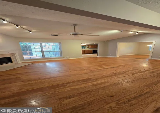 4th image of 210 Radner Run, Lawrenceville, GA 30043 | MLS# 10816538