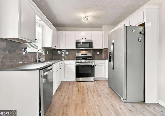 Photo 3 of Sale Pending at 33 Jacob Trl, Villa Rica, GA 30180 | MLS# 10820341 | Listing updated on 2026-09-14