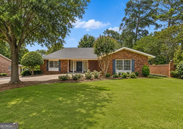 Homes for sale in Columbus, GA | 3402 Cambridge Dr, Columbus, GA 31906 | MLS# 10800087
