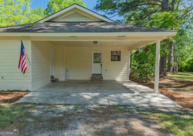 Homes for sale in Waycross, GA | 1010 Cherrywood Rd, Waycross, GA 31503 | MLS# 10780714