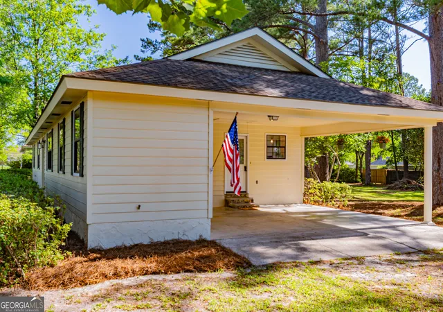 Homes for sale in Waycross, GA | 1010 Cherrywood Rd, Waycross, GA 31503 | MLS# 10780714