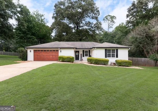 1st image of 214 Forest Mill Dr, Warner Robins, GA 31088 | MLS# 10804527