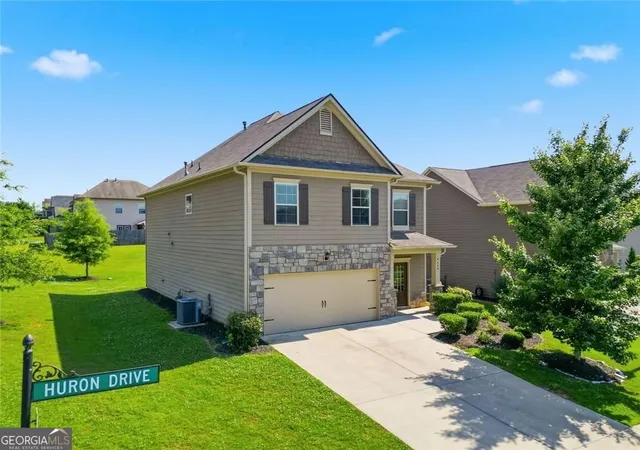 Photo 2 of Single family home for sale at 4480 Huron Dr, Cumming, GA 30028 | MLS# 10784918 | Listing updated on 2026-08-24
