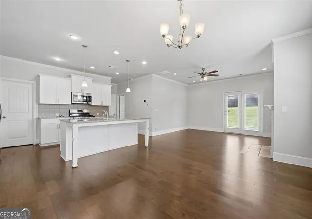 Photo 4 of Single family home for sale at 4480 Huron Dr, Cumming, GA 30028 | MLS# 10784918 | Listing updated on 2026-08-24