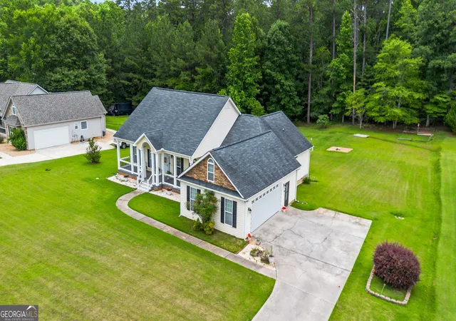 Photo 3 of Single family home for sale at 120 Copper Creek Dr, Lagrange, GA 30240 | MLS# 10788307 | Listing updated on 2026-09-12