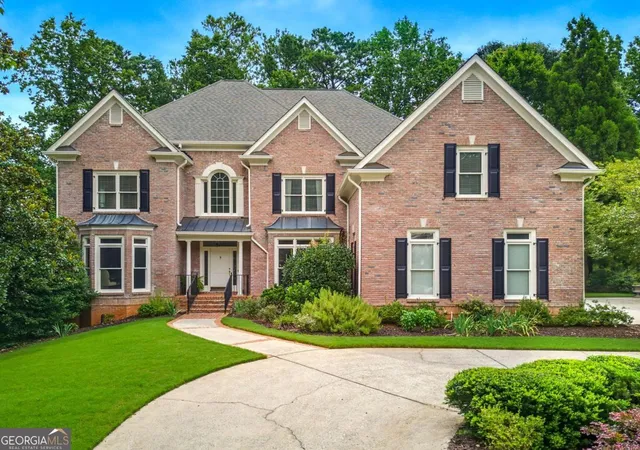 Photo 1 of Mansion for sale at 5570 Stoneleigh Dr, Suwanee, GA 30024 | MLS# 10820774 | Listing updated on 2026-09-13