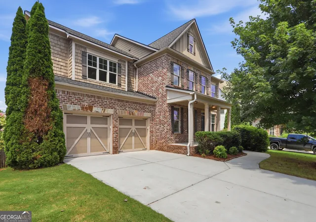Photo 1 of Single family home for sale at 375 Royal Sunset Dr, Dallas, GA 30157 | MLS# 10808709 | Listing updated on 2026-09-17