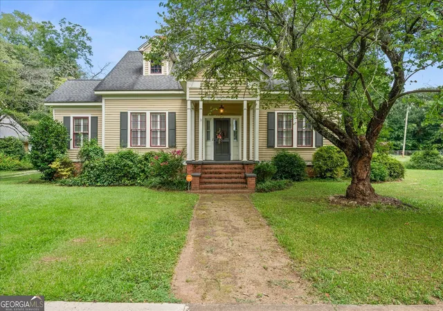 Photo 1 of Single family home for sale at 216 S Laurel Ave, Greensboro, GA 30642 | MLS# 10828261 | Listing updated on 2026-09-21