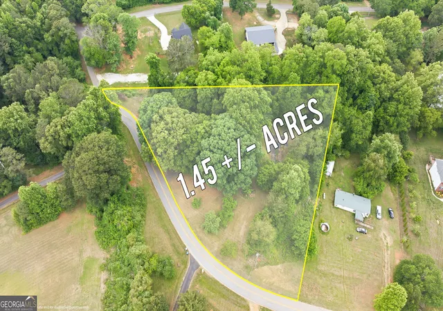 Photo 2 of Single family home for sale at 808 Knollwood Dr, Winder, GA 30680 | MLS# 10823496 | Listing updated on 2026-08-25