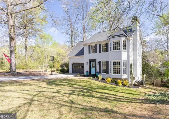 2nd image of 926 W Mill Tr Nw, Kennesaw, GA 30152 | MLS# 10801872