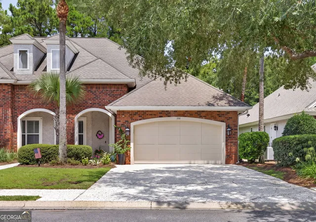 Photo 1 of Sale Pending at 144 Fox Run Dr, Brunswick, GA 31525 | MLS# 10826799 | Listing updated on 2026-08-28