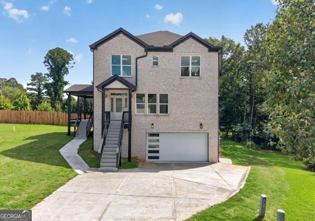 Photo 1 of Single family home for sale at 210 Lacey, Loganville, GA 30052 | MLS# 10805629 | Listing updated on 2026-08-27