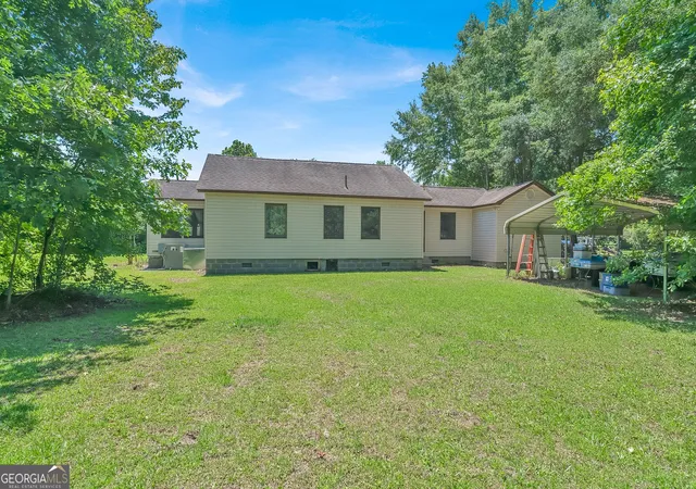 Photo 3 of Single family home for sale at 124 Vidalia Rd, Savannah, GA 31419 | MLS# 10801016 | Listing updated on 2026-09-20