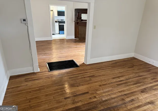 Photo 3 of Single family home for sale at 737 E 37Th St, Savannah, GA 31401 | MLS# 10607475 | Listing updated on 2026-08-23