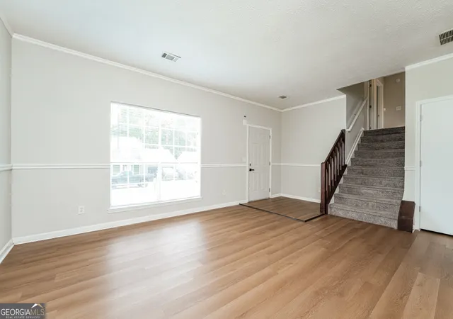 3rd image of 6580 Eastbriar Dr, Lithonia, GA 30058 | MLS# 10819679