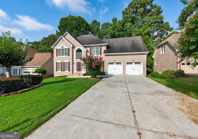 2nd image of 3760 Peachbluff Ct, Duluth, GA 30097 | MLS# 10754879