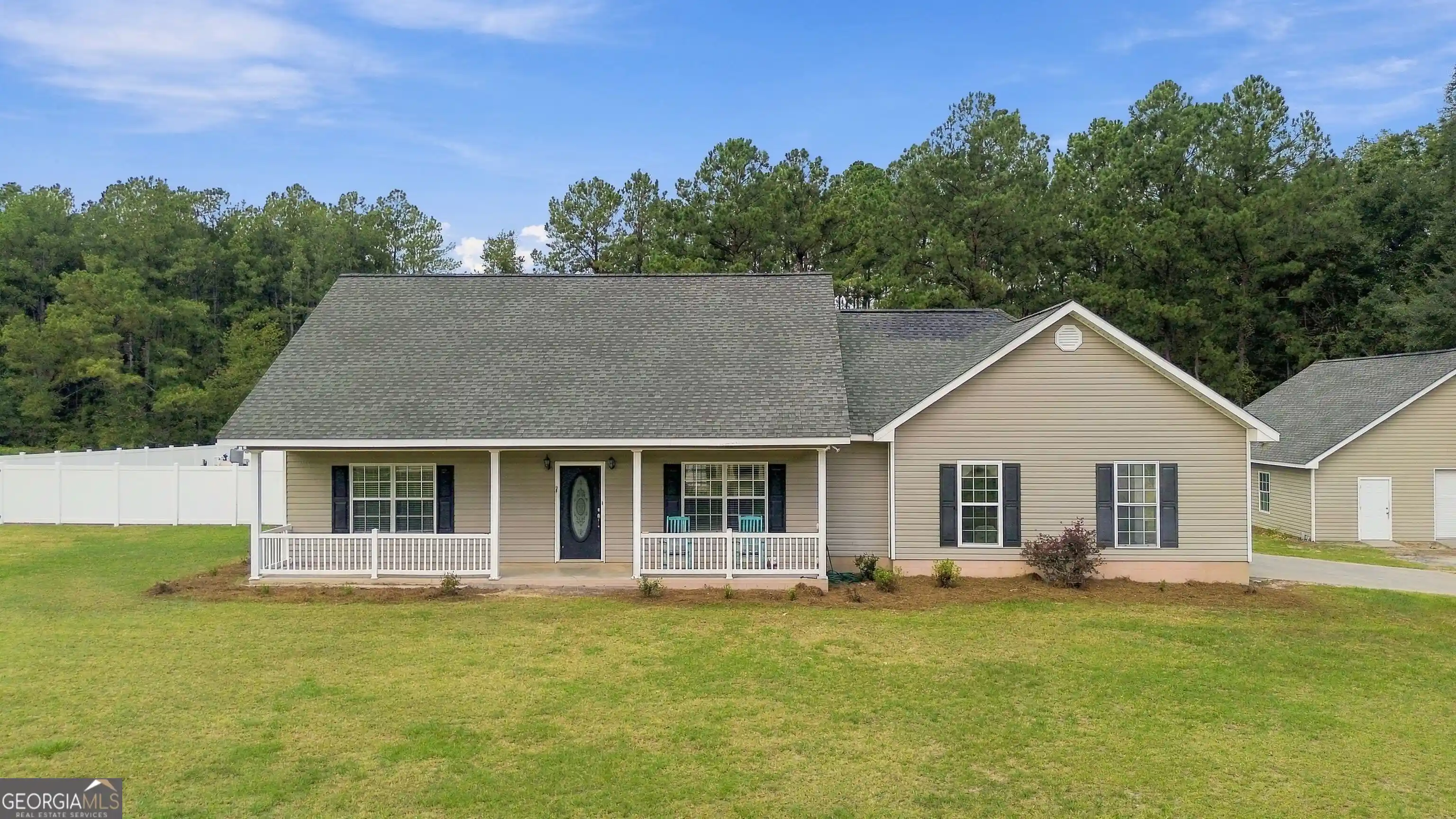 Photo 1 of Single family home for sale at 101 Ann Dr, Waycross, GA 31503 | MLS# 10869893 | Listing updated on 2026-10-23