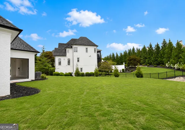 Photo 3 of Mansion for sale at 5071 Kings Close, Alpharetta, GA 30004 | MLS# 10602784 | Listing updated on 2026-07-23