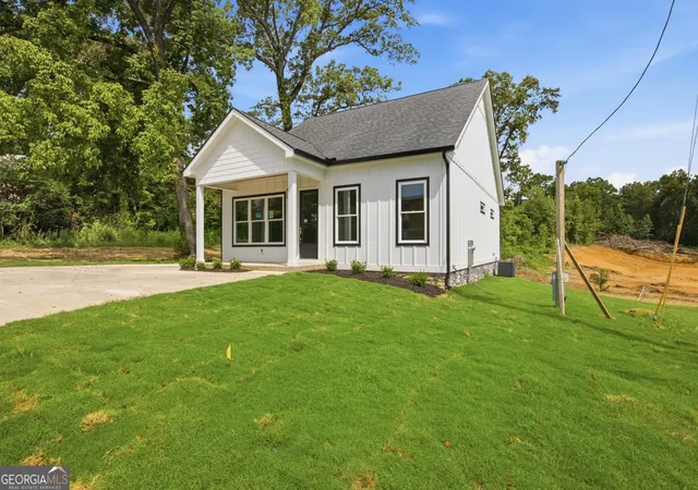 2nd image of 358 Thomas Rd, Fort Oglethorpe, GA 30742 | MLS# 10823329