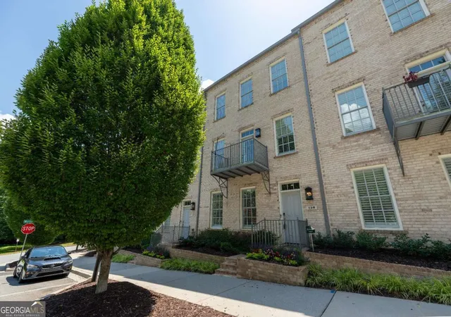 2nd image of 130 Clover Ct, Roswell, GA 30075 | MLS# 10824677
