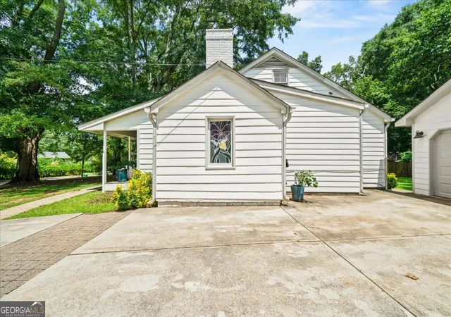 Photo 3 of Single family home for sale at 1661 Hudson Rd, Decatur, GA 30033 | MLS# 10741288 | Listing updated on 2026-07-21