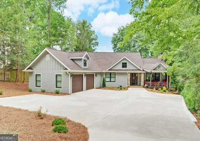 Photo 2 of Single family home for sale at 759 Beech Cvs Dr, Hiawassee, GA 30546 | MLS# 10714384 | Listing updated on 2026-08-10