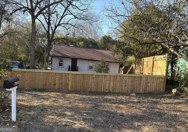 Photo 3 of Single family home for sale at 4283 Worsham Ave, Macon, GA 31206 | MLS# 10789414 | Listing updated on 2026-07-03