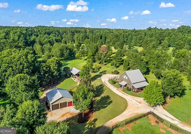 Photo 3 of House for sale at 300 Parker Rd, Mcdonough, GA 30252 | MLS# 10822898 | Listing updated on 2026-09-04