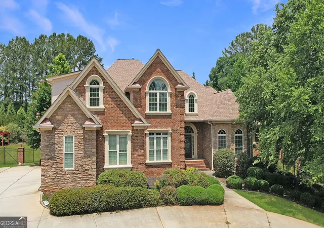 3rd image of 113 Limbaugh Valley Dr, Mcdonough, GA 30252 | MLS# 10758058