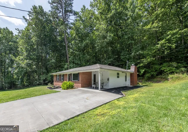 Photo 2 of Single family home for sale at 45 Carpenter Ln, Dahlonega, GA 30533 | MLS# 10827084 | Listing updated on 2026-09-11
