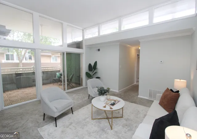 4th image of 346 Carpenter Dr, Atlanta, GA 30328