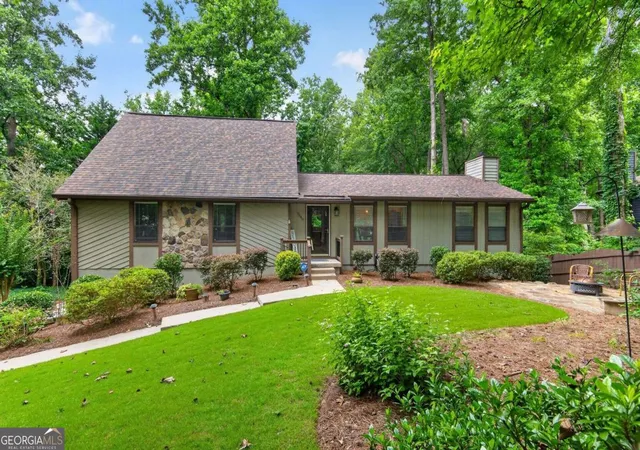 Photo 1 of Single family home for sale at 9640 Pine Thicket Way, Roswell, GA 30075 | MLS# 10808094 | Listing updated on 2026-08-03