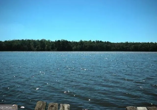 Photo 4 of Sale Pending at 143 Weavers Lake Front Rd, Jackson, GA 30233 | MLS# 10836935 | Listing updated on 2026-09-17