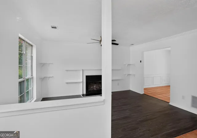 Photo 4 of Sale Pending at 2920 Aspen Woods Entry, Doraville, GA 30360 | MLS# 10818129 | Listing updated on 2026-08-26