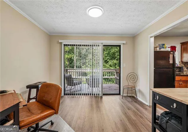 Listing Photo 5 - Condo for sale in building located at 511 Embers Dr SE, Marietta, GA 30067