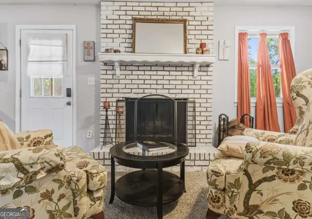 Photo 4 of Single family home for sale at 4364 Housworth Dr, Lithonia, GA 30038 | MLS# 10823487 | Listing updated on 2026-10-09