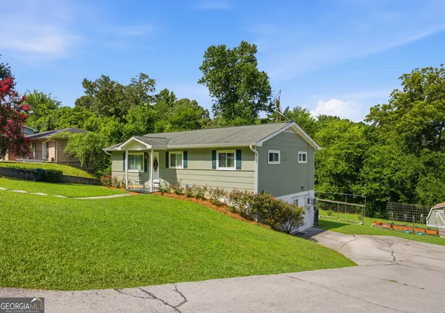 Photo 3 of Single family home for sale at 128 Sioux Trl, Ringgold, GA 30736 | MLS# 10801843 | Listing updated on 2026-07-23