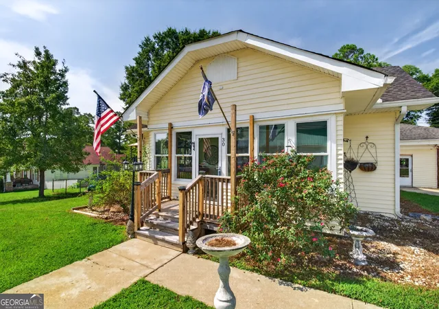 Photo 3 of Single family home for sale at 30 Tallapoosa St, Temple, GA 30179 | MLS# 10831355 | Listing updated on 2026-09-19