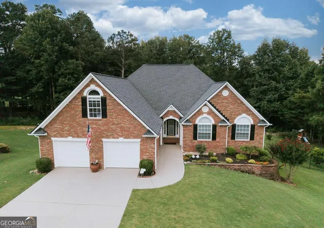 Photo 2 of Single family home for sale at 637 Glen Valley Wy, Dacula, GA 30019 | MLS# 10827811 | Listing updated on 2026-09-20