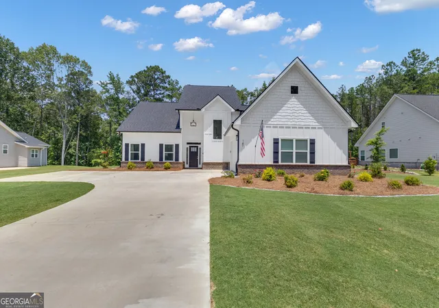 Homes for sale in Lagrange, GA | 147 Wolf Creek Cvs, Lagrange, GA 30240 | MLS# 10691376