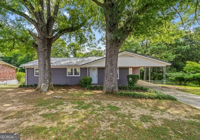 Homes for sale in Cedartown, GA | 112 Greenbriar Dr, Cedartown, GA 30125 | MLS# 10803992