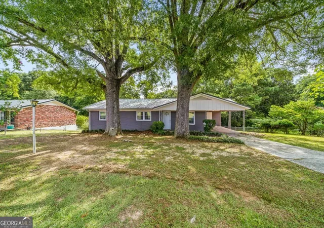 Homes for sale in Cedartown, GA | 112 Greenbriar Dr, Cedartown, GA 30125 | MLS# 10803992