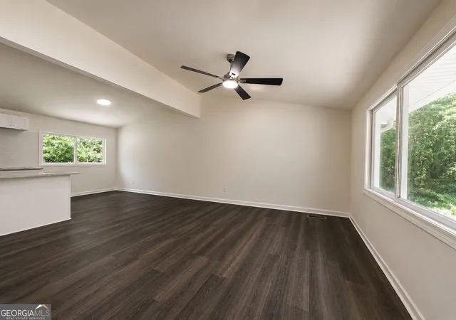 Photo 4 of Sale Pending at 1883 Niskey Lake Rd Sw, Atlanta, GA 30331 | MLS# 10831270 | Listing updated on 2026-10-12