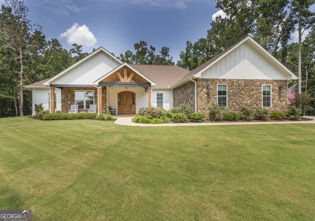 Photo 1 of Single family home for sale at 1010 Port Anne Cvs, Anderson, SC 29625 | MLS# 10817628 | Listing updated on 2026-09-08