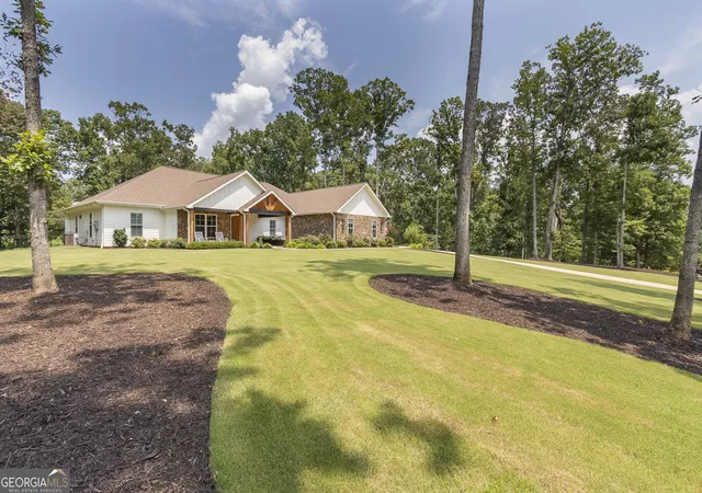 Photo 3 of Single family home for sale at 1010 Port Anne Cvs, Anderson, SC 29625 | MLS# 10817628 | Listing updated on 2026-09-08