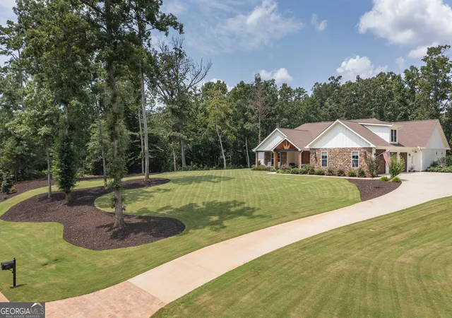 Photo 4 of Single family home for sale at 1010 Port Anne Cvs, Anderson, SC 29625 | MLS# 10817628 | Listing updated on 2026-09-08
