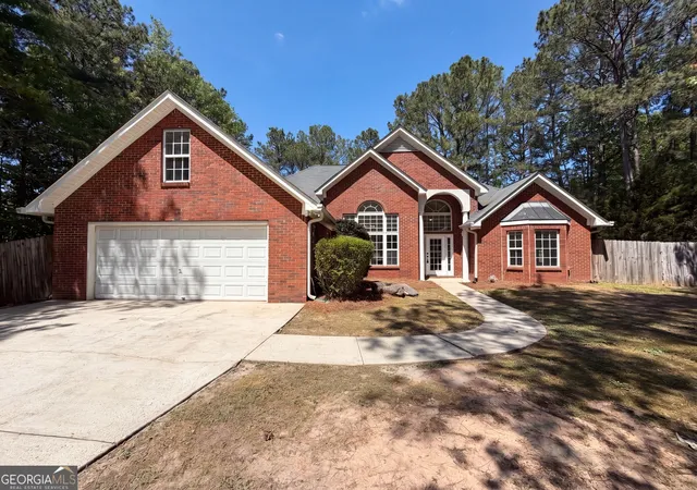Homes for sale in Fayetteville, GA | 335 Hunters Gln, Fayetteville, GA 30215 | MLS# 10735988