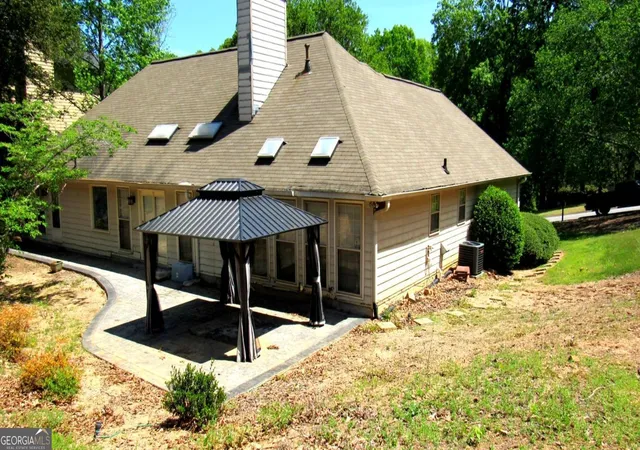 Photo 3 of Single family home for sale at 4305 Deep Springs Ct, Kennesaw, GA 30144 | MLS# 10734738 | Listing updated on 2026-09-25