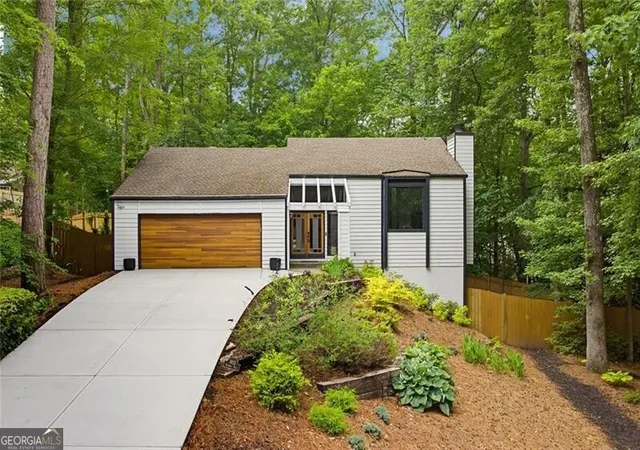 Photo 1 of Single family home for sale at 3452 Shawnee Trl Se, Smyrna, GA 30080 | MLS# 10777140 | Listing updated on 2026-08-21
