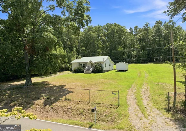 Photo 3 of Sale Pending at 244 Pleasant Valley Rd Se, Silver Creek, GA 30173 | MLS# 10829077 | Listing updated on 2026-10-02